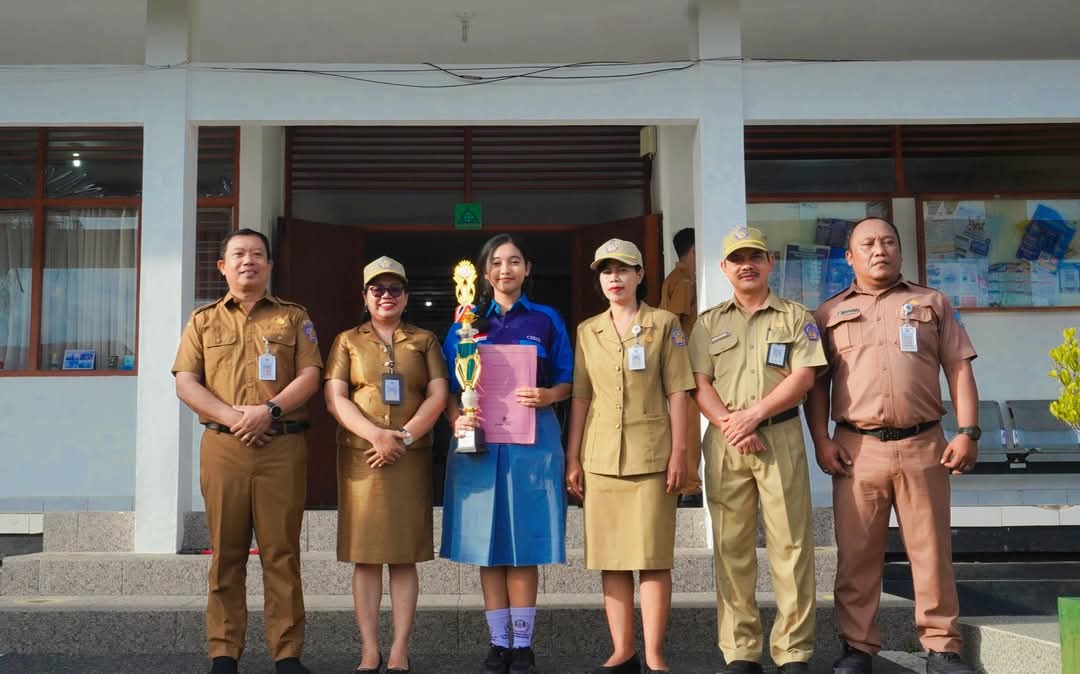 Juara Harapan III Lomba Ganesha Gebyar Esai Siswa Nasional KMHD YBV Undiksha Tingkat SMA/SMK 
